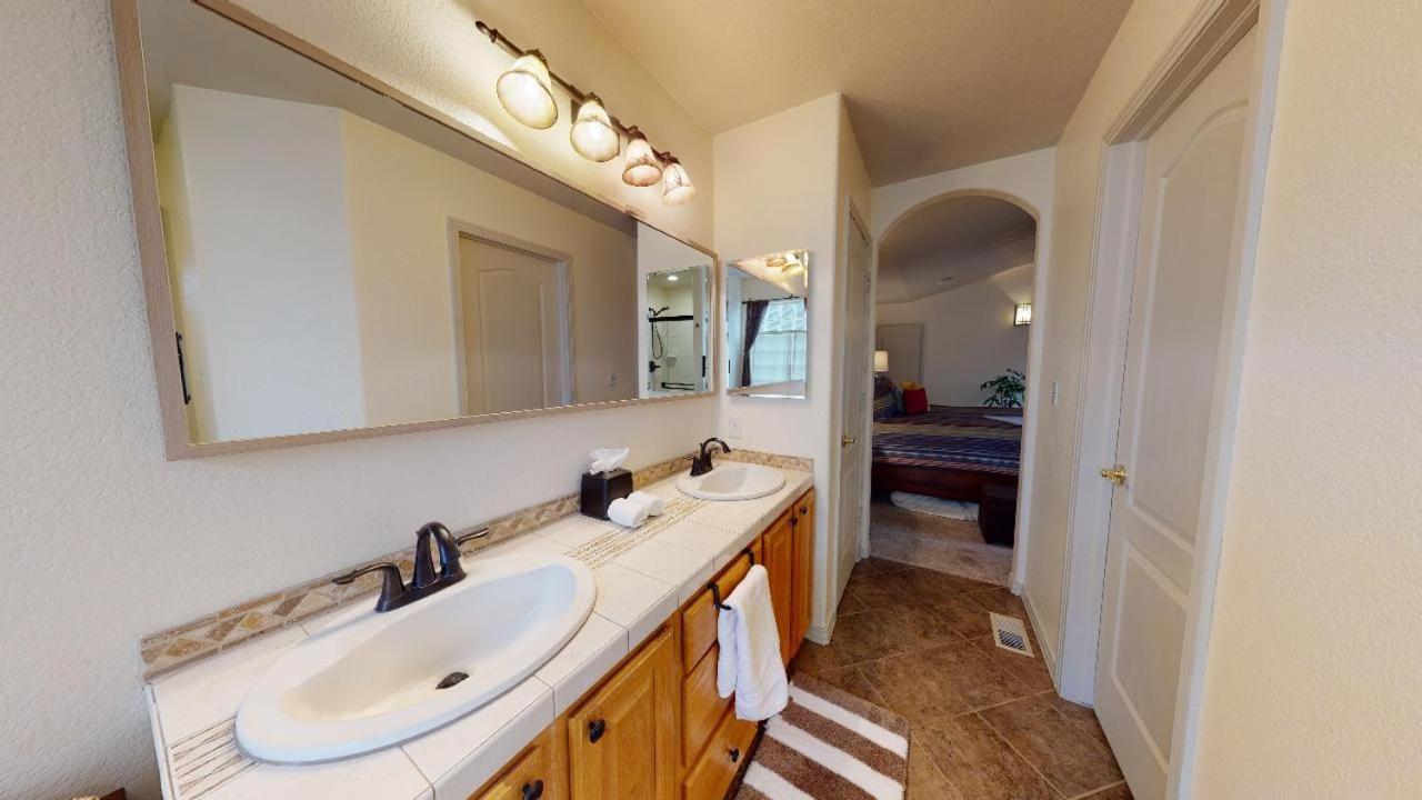 120 Winding Meadow By Vacation Rentals For You Monument Eksteriør bilde
