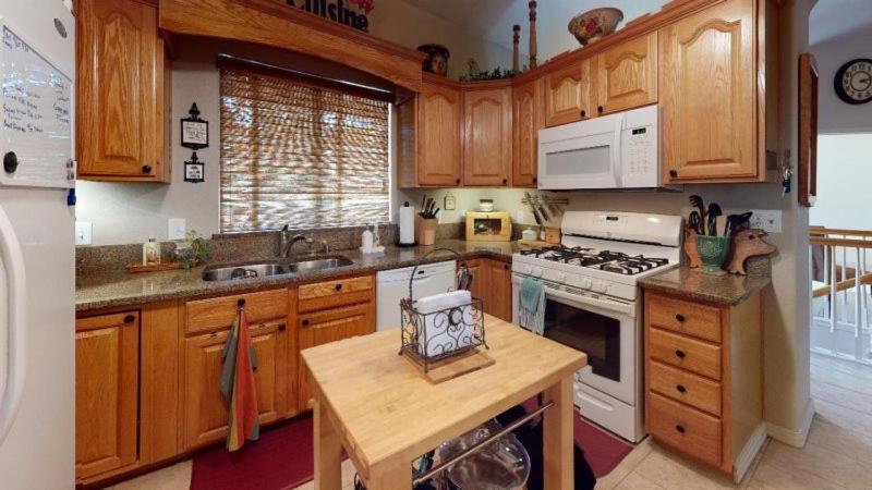 120 Winding Meadow By Vacation Rentals For You Monument Eksteriør bilde